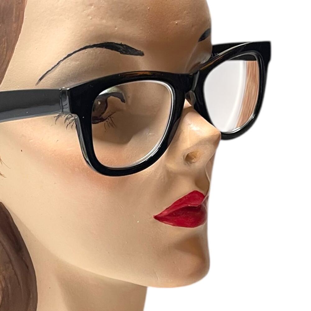 Betsey Johnson +1.50 Reading Glasses Readers Rounded Square Black Frame - Picture 4 of 4